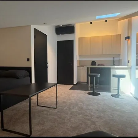 Apartamento Sous Les Toits 25m2 A 1mn Du Port De